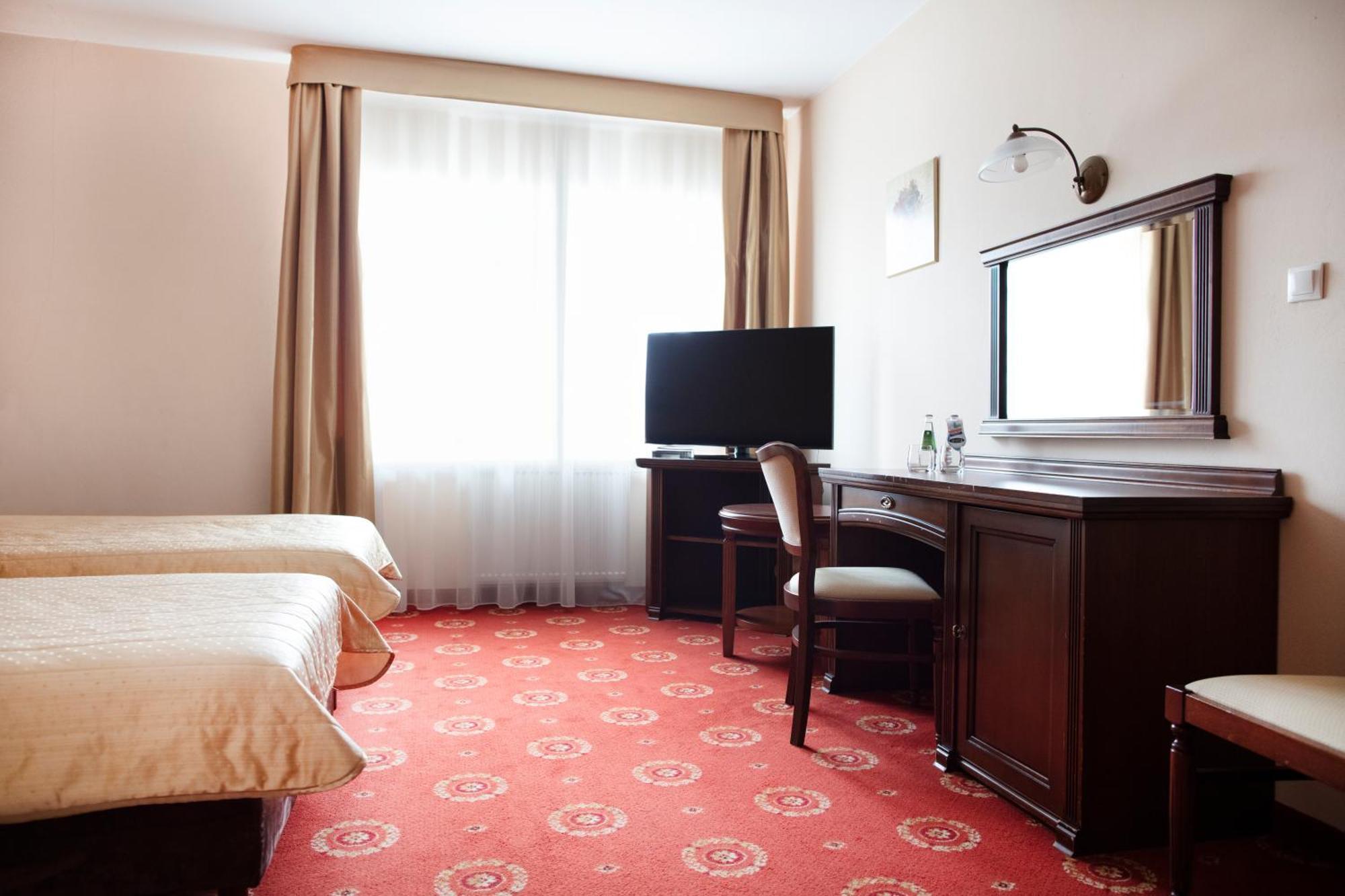 Hotel Arkadia Royal Warsawa Bagian luar foto